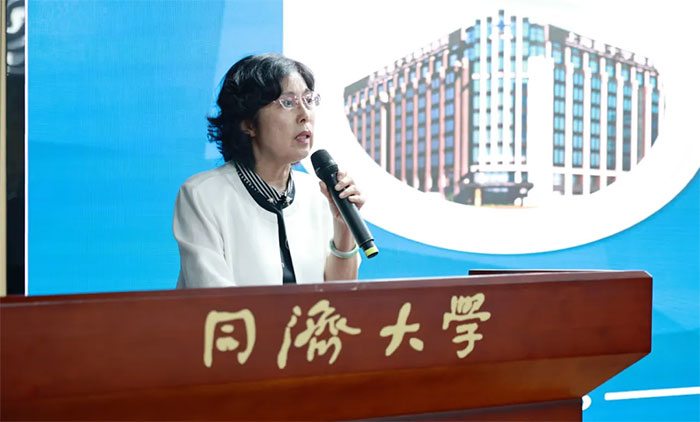 饮食不洁险酿大祸！男子腹泻后胡言乱语，张静波主任解析副感染性脑病防治策略