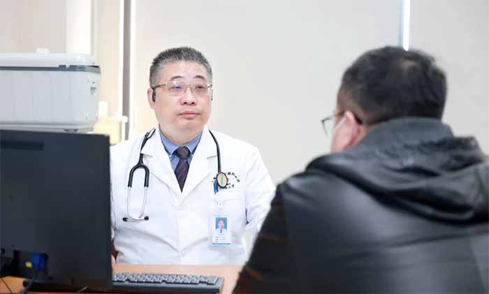 <b>�˲����� | ��Ѫ�ܽ���ר�ҽ����Ͳ�ʿ��ʽ�����Ϻ���ʮ���Կ�ҽԺ��������������Ѫ�ܼ������Ƹߵ�</b>